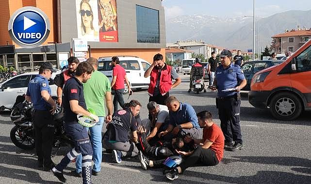 Otomobille çarpışan motosiklet sürücüsü ağır yaralandı - ASAYİŞ